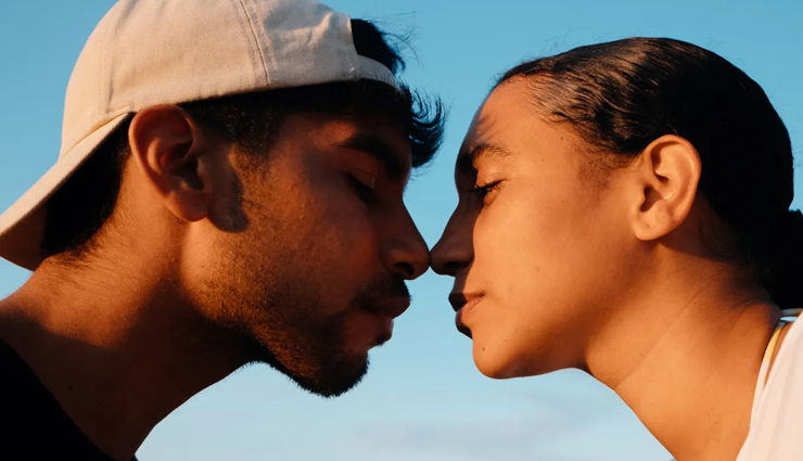 kissing tips,couple tips,dating tips,relationship tips