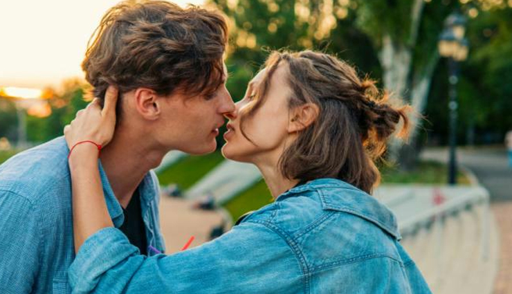 kissing tips for girls,kissing tips,relationship tips,girls tips