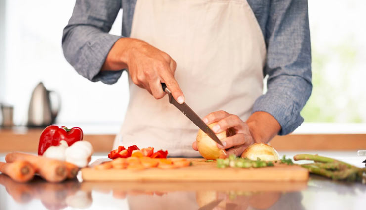 ये किचन ट्रिक्स बनाएगी आपके काम को आसान, बचेगा समय kitchen tips,kitchen hacks,kitchen tricks,household tips,home decor tips