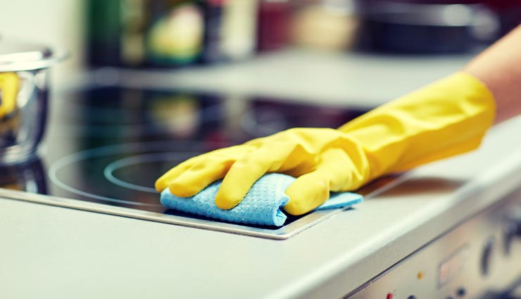 दाढ़ी बनाने के अलावा भी कई काम आती हैं शेविंग क्रीम, ये उपाय जानकर रह जाएंगे हैरान household tips,household tips in hindi,shaving cream hacks,home tips