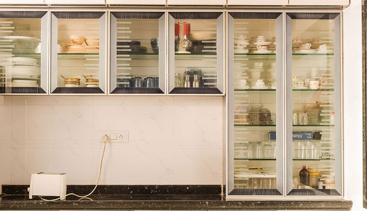 tips to keep kitchen crockery stainfree,kitchen tips,crockery care tips,tips to keep crockery clean,household tips