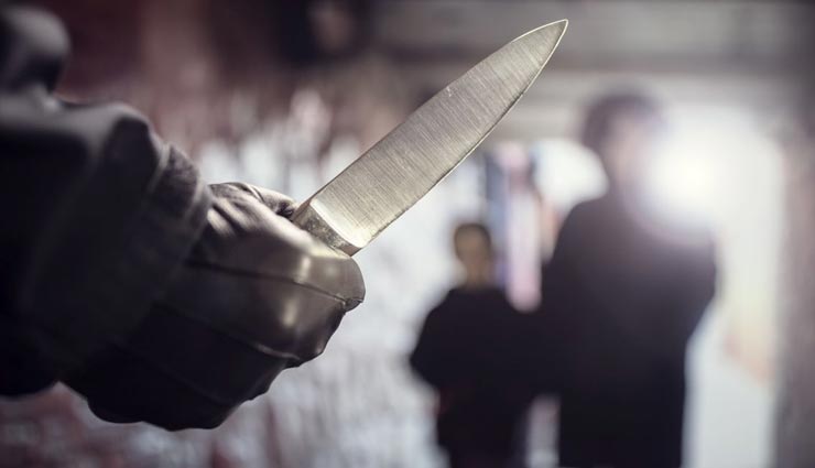 कोटा : सोशल डिस्टेंसिंग की सलाह देना पड़ा भारी, बदमाशों ने किया चाकू से हमला