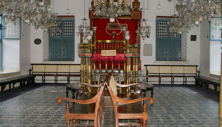 kochi,places to visit in kochi,tourist attractions in kochi,jewish synagogue,marine drive,santa cruz basilica,st francis church,mattancherry palace,chinese fishing nets