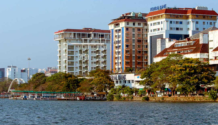 kochi,places to visit in kochi,tourist attractions in kochi,jewish synagogue,marine drive,santa cruz basilica,st francis church,mattancherry palace,chinese fishing nets