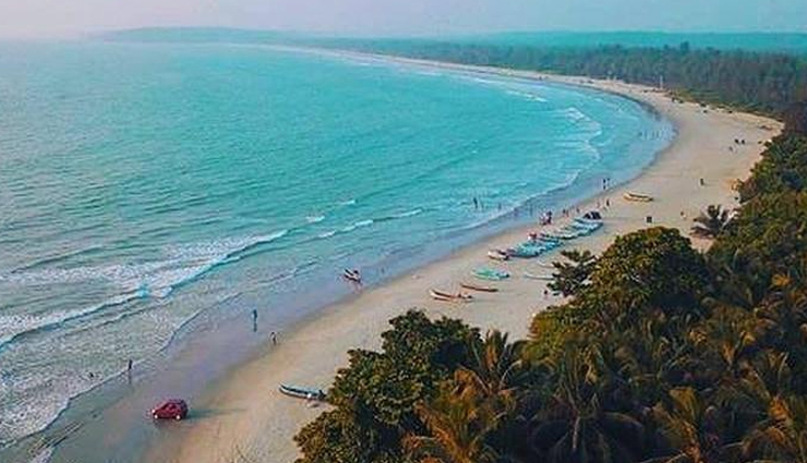 gavi,silent valley national park,palakkad,muzhappilangad beach,kannur,kolukkumalai,idukki,marari,kochi,places around kochi