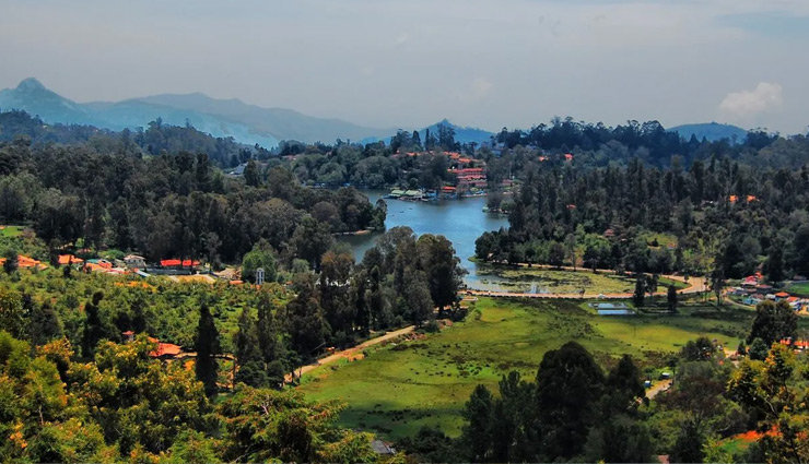 tamil nadu,south india,natural resources,nilgiri hills,western ghats,eastern ghats,serene beaches,bustling markets,splendid architecture,thanjavur,vellore,kumbakonam,dharmapuri,rameshwaram,mahabalipuram,madurai,coimbatore,kanchipuram,kanyakumari,hill stations,ooty,yercaud,kotagiri,kodaikanal,yealgiri,coonoor,pondicherry,french culture,queen of hills,summer getaway,honeymoon destination,nature lovers,adventure enthusiasts,dolphin s nose,emerald lake,avalanche lake,kalhatti falls,nilgiri mountain railways,kamaraj sagar dam,ooty tea museum,mist-covered hill town,palani hills,guna cave,night safari,kodaikanal lake,chennai,modern metropolis,ancient sites,museums,government museum,san thome cathedral,fort st george,st andrew cathedral,temples,south indian culture,kapaleeshwarar temple,puri jagannath temple,mahabalipuram,marina beach,cultural capital,meenakshi amman temple,thiruparankundram,koodal azhagar temple,pazhamudhir solai,mariamman teppakulam,thirumalai nayak mahal,heritage walks,kutladampatti falls,vaigai dam,meghamalai,coastal town,bharat mata mandir,adikesavaperumal temple,lord subramanya temple,padmanabhapuram palace,chitharal jain monuments,thirparappu falls,courtallam falls