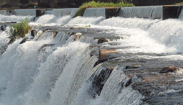 waterfalls in tamil nadu,best waterfalls to visit in tamil nadu,tamil nadu waterfalls list,waterfalls near coimbatore,courtallam waterfalls,monkey waterfalls,agaya gangai waterfalls,siruvani waterfalls,agasthiyar waterfalls,kodiveri waterfalls,thirumoorthy waterfalls,kumbakarai waterfalls,hogenakkal waterfalls,thirparappu waterfalls,top waterfalls in tamil nadu,must-visit waterfalls in tamil nadu