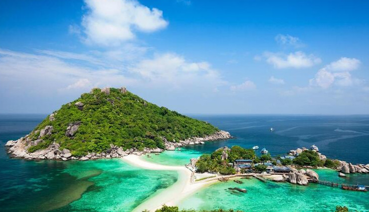 places to explore in thailand,thailand travel destinations,december tourism thailand,ko lanta,chiang rai attractions,ko phi phi nightlife,elephant valley sanctuary,phuket beaches,railay beach activities,bangkok must-see spots,koh samui resorts,trang beaches,pattaya attractions
