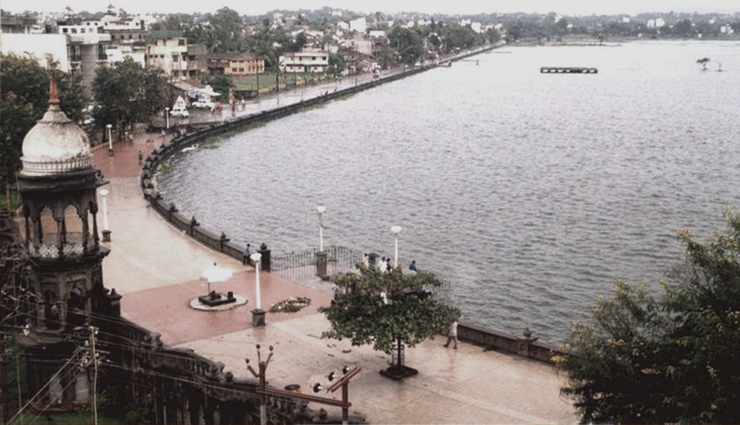 पर्यटकों को आकर्षित करती हैं कोल्हापुर की ये 9 चीजें, सैलानियों को आती हैं पसंद 