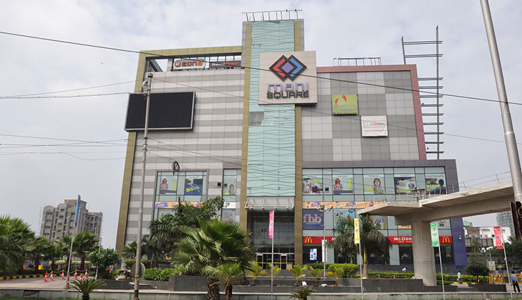 kolkata airport,shopping malls near kolkata airport,places to visit in kolkaya,malls to visit in kolkata