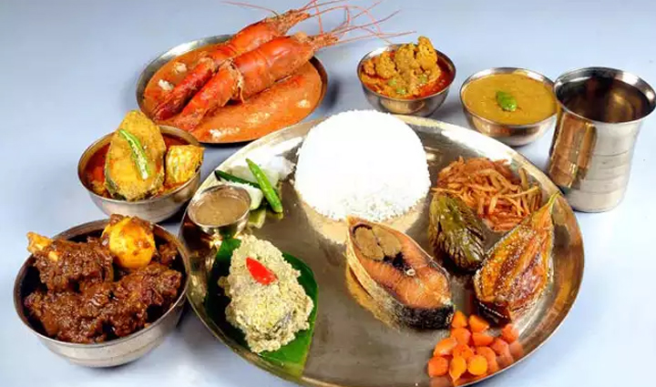 foods items you must try when in kolkata,holiday,travel,tourism