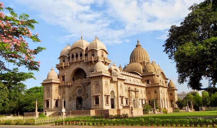 kolkata heritage buildings,historical landmarks kolkata,kolkata architectural treasures,walking tour kolkata,cultural heritage sites,kolkata sightseeing tour,historical walking trails,architectural wonders kolkata,kolkata historical architecture,landmarks in kolkata,kolkata tourism spots,heritage walks in kolkata,kolkata city exploration,cultural exploration kolkata,exploring kolkatas past,hidden gems kolkata architecture