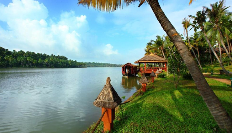 alleppey backwaters: venice of the east,kumarakom backwaters: natures paradise,kollam backwater cruise: a serene experience,vembanad lake: largest backwater in kerala,backwater houseboats: luxury on keralas waters,kuttanad backwaters: keralas rice bowl,ashtamudi lake: quaint backwater destination,backwater homestays in kerala: authentic experiences,bird watching in kerala backwaters,fishing villages along kerala backwaters