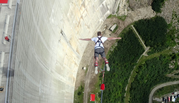 bungee jumping facilities,bungee jumping facilities in the world,bungee jumping,travel,travel tips
