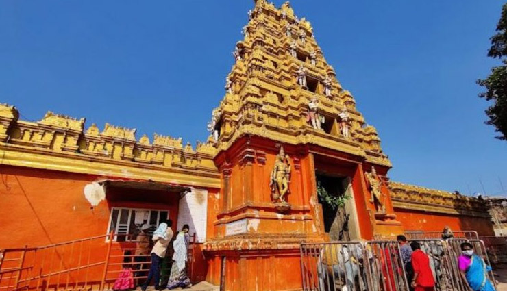 10 popular temples in telangana,famous temples in telangana,must-visit temples telangana,pilgrimage sites in telangana,alampur jogulamba temple history,saleshwaram lingayya swamy temple cave,padmakshi temple warangal,chaya someswara swamy temple mystery,raja rajeshwara temple vemulawada,kondagattu anjaneya swamy temple,sangameshwar temple somasila,ramappa temple architecture,keesaragutta temple hyderabad,bhadrakali temple warangal