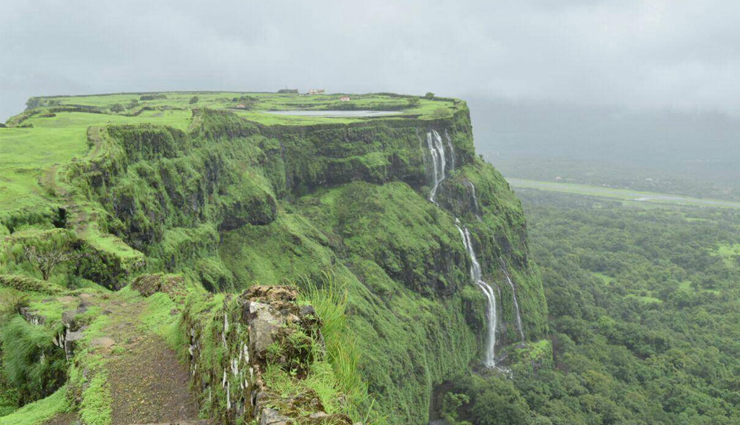 maharashtra,trekking spots in maharashtra,matheran trek,kalasubai trek,korigad fort trek,tikona trek,rajmachi trek,bhimashankar,harishchandragad,travel,holidays,travel guide,travel tips