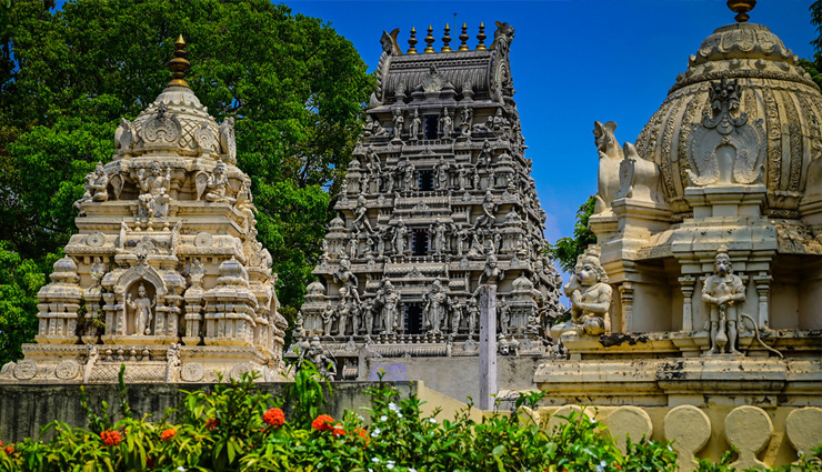 इन 10 प्रसिद्द मंदिरों के लिए भी जाना जाता हैं भारत का सिलिकॉन वैली बेंगलुरु temples in bangalore,bangalore sacred temples,famous temples in bangalore,spiritual sites bangalore,religious places in bangalore,bangalore temple tour,holy shrines in bangalore,visiting temples bangalore,bangalore divine landmarks,ancient temples bangalore