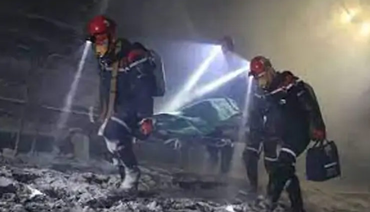 रूस: साइबेरिया की कोयला खदान में लगी भीषण आग, 52 की मौत 