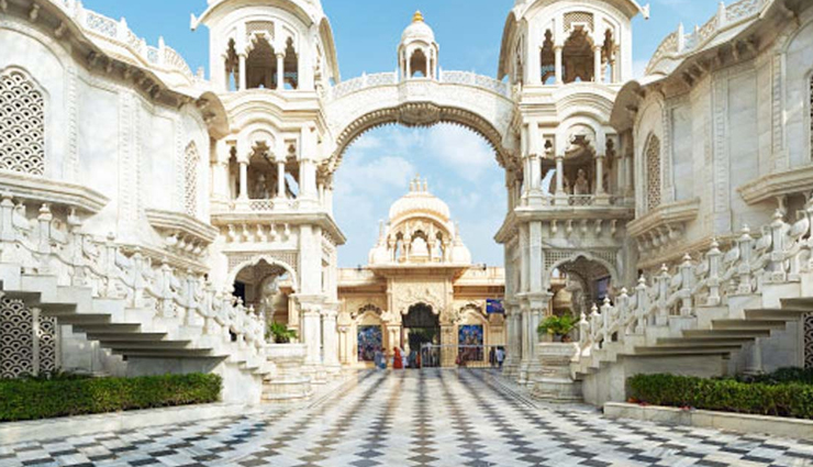 lord krishna temples in india,famous lord krishna temples,temples to visit in india,banke bihari temple,vrindavan,dwarkadish temple,dwaraka,krishna balaram mandir,vrindavan,jugal kishore temple,mathura,guruvayur temple,kerala,sri krishna temple,udupi