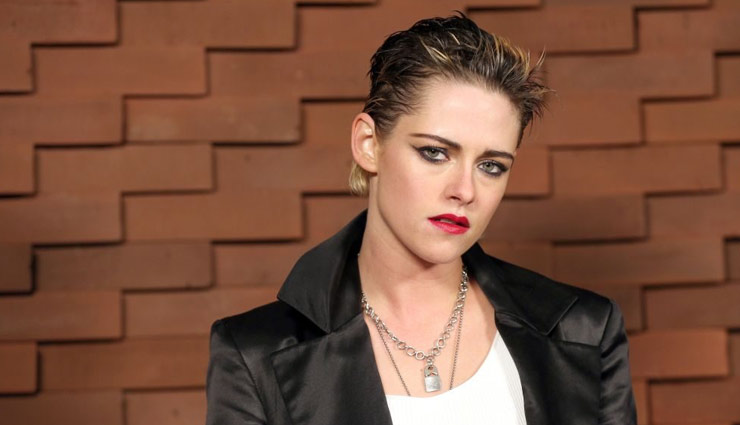 Kristen Stewart makes a shocking revelation about talking to ghosts
