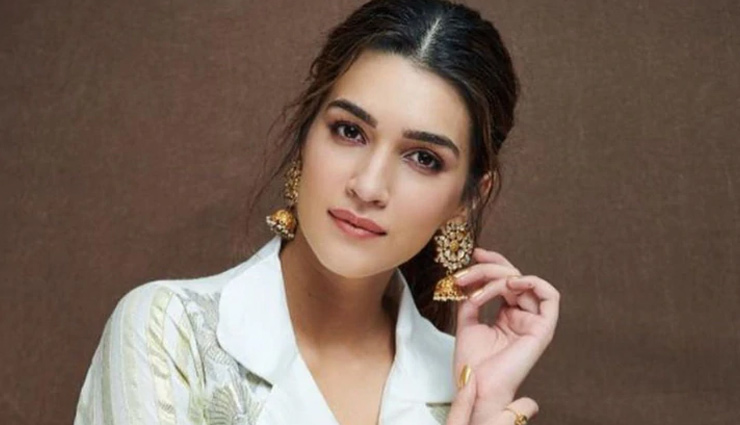 'I don't think you can be scared, cautious and still move ahead in your career': Kriti Sanon on upcoming releases