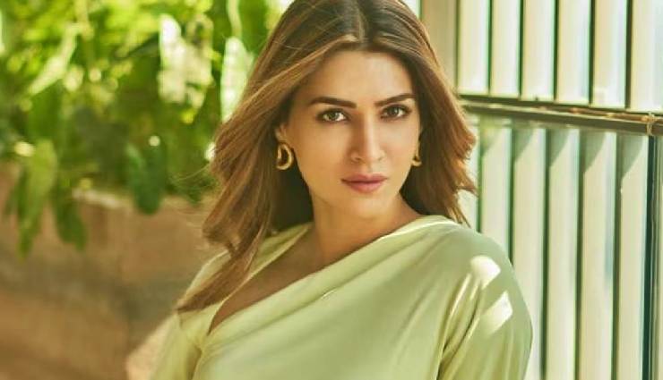 2 News : कृति ने इंडस्ट्री में 10 साल पूरे होने पर यूं दिखाईं भावनाएं, इस मशहूर एक्ट्रेस ने ब्रेकअप पर लगाई मुहर