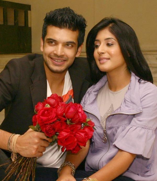 television couple become real life couple,sanya irani,mohit sehgal,ravi dubey,sargun mehta,debina bonnerjee,gurmeet choudhary,kritika kamra,karan kundra,aamir ali,sanjeeda sheikh,manav gohil,shweta kawatra,entertainment,tv news