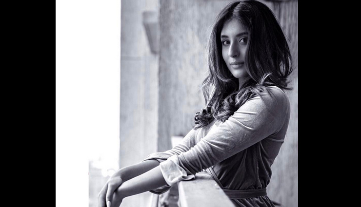 kritika kamra,kritika kamra latest pics
