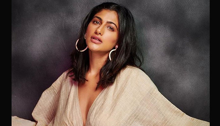 kubbra sait,actress kubbra sait,kubbra sait abortion,kubbra pregnancy,ramayana movie,kubbra sait shurpankha role