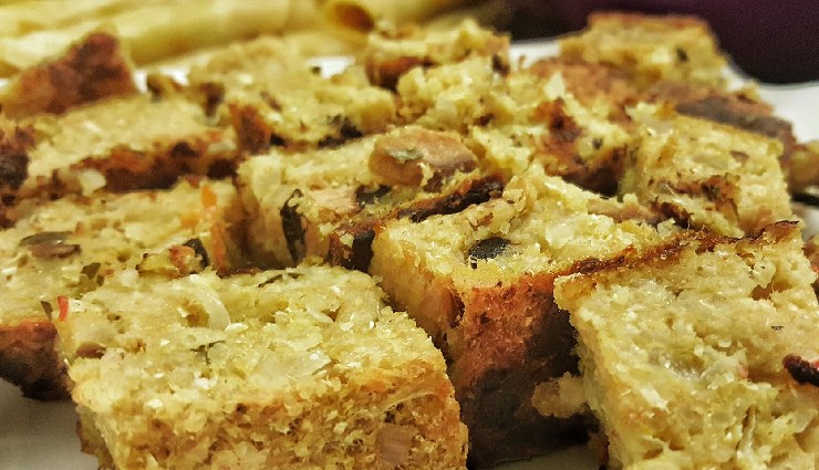 local foods maldives,maldivian cuisine,maldivian breakfast,mashuni,garudhiya,maldivian soup,mas huni,bis keemiya,maldivian pastries,bajiya,rihaakuru,maldivian lobster,havaadhulee bis,saagu bondibai,kulhi boakibaa,maldivian desserts,maldivian seafood,maldivian street food,maldivian culture,maldives food guide