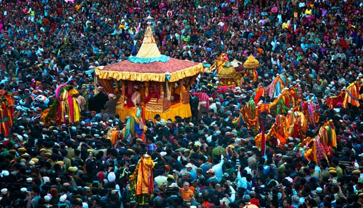 कुल्लू दशहरा : दुनिया के सबसे बड़े और भव्य समारोह में से एक, ये हैं प्रमुख आकर्षण और लोककथाएं