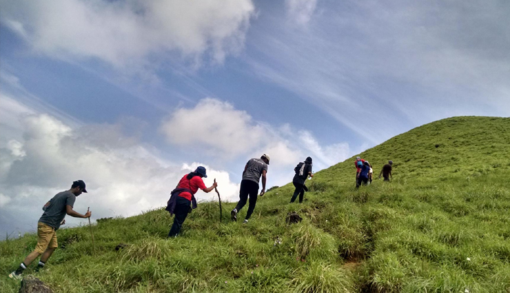 honeymoon destinations in karnataka,karnataka tourism,tourist places in karnataka,coorg,bangalore,mysore,halebeedu,chikmagalur,kabini,gokarna,mangalore,travel,holidays,travel guide,holiday tips