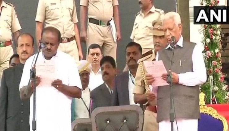 कर्नाटक : एचडी कुमारस्वामी ने ली मुख्यमंत्री पद की शपथ, सोनिया, अखिलेश, मायावती मौजूद