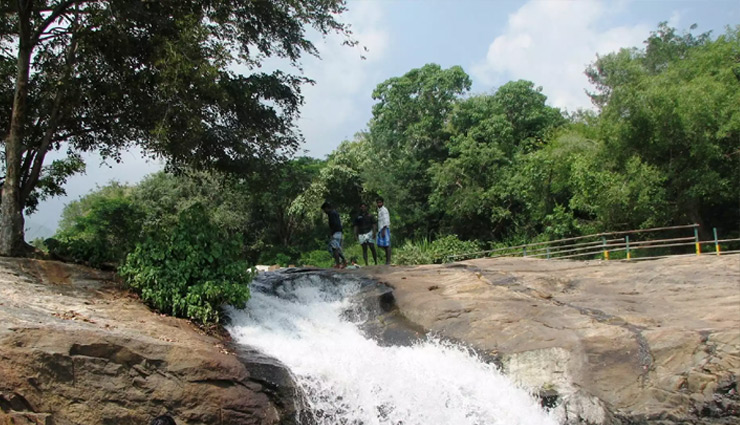 waterfalls in tamil nadu,best waterfalls to visit in tamil nadu,tamil nadu waterfalls list,waterfalls near coimbatore,courtallam waterfalls,monkey waterfalls,agaya gangai waterfalls,siruvani waterfalls,agasthiyar waterfalls,kodiveri waterfalls,thirumoorthy waterfalls,kumbakarai waterfalls,hogenakkal waterfalls,thirparappu waterfalls,top waterfalls in tamil nadu,must-visit waterfalls in tamil nadu