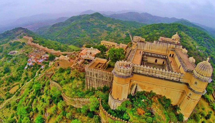 udaipur tourist attractions,best places to visit in udaipur,must-visit places in udaipur,city palace udaipur,kumbhalgarh fort history,lake pichola boat ride,udaipur solar observatory,top attractions in udaipur,things to do in udaipur,udaipur travel guide