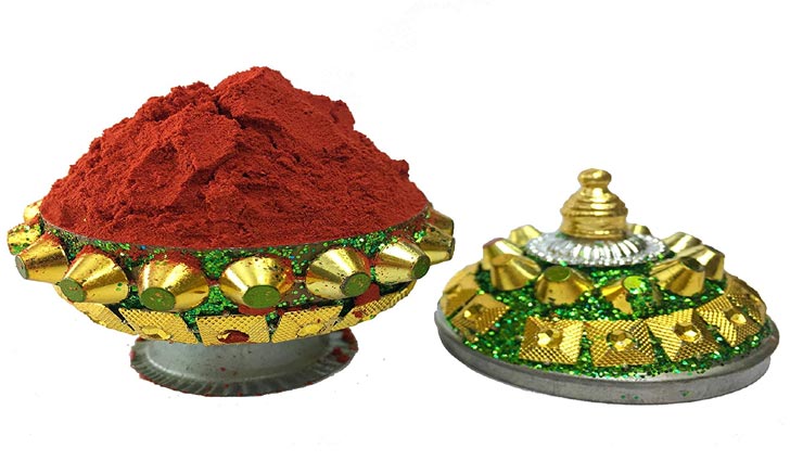 पाना चाहते हैं सूर्यदेव की कृपा, अर्घ्य देते समय जल में जरूर मिलाएं ये चीजें astrology tips,astrology tips in hindi,blessings of suryadev,things in water worship