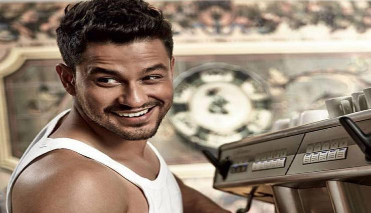 कुनाल खेमू ने अपनी बेटी की फोटो शेयर कर किया 'चिल्ड्रन डे विश'