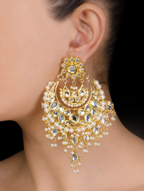 earrings,ethnic earrings,types of earrings,kundan,meenakari,ghungroo,temple,oxidised jhumka