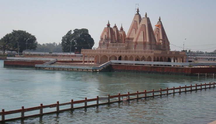 kurukshetra,tourist attraction in kurukshetra,krishna museum,brahma sarovar,kalpana chawla memorial planetarium,jyotisar,bhishma kund