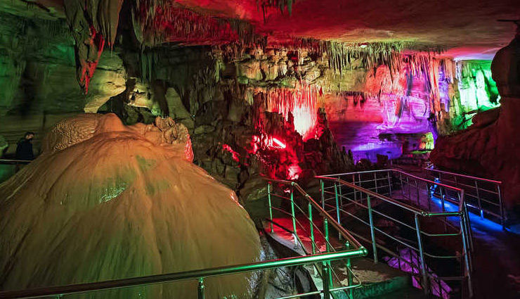 kutaisi,kutaisi tourism,travel kutaisi,places to see in kutaisi,holidays,travel