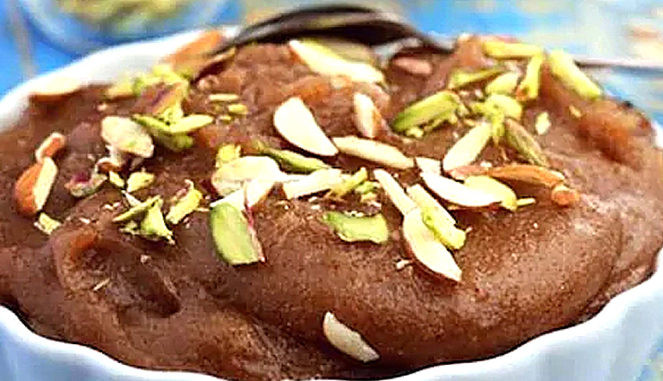 कुट्टू के आटे का हलवा खिलाकर सबका मुंह कराएं मीठा, आपको बदले में मिलेगी जमकर तारीफ #Recipe