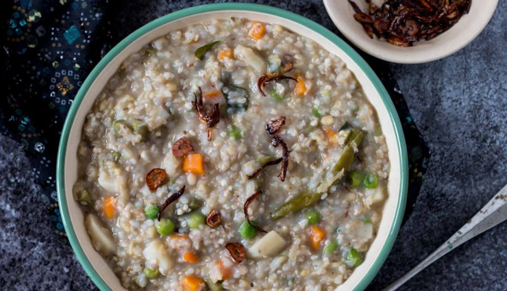 Recipe- Make Your Fast Delicious With Kuttu Ki Khichdi