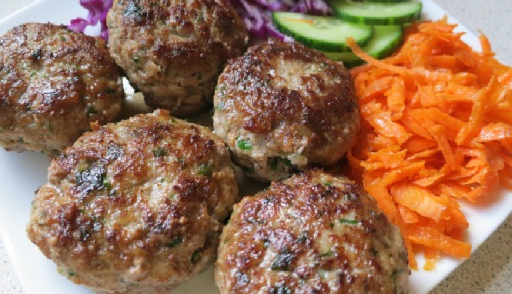 turkish cuisine,turkish dishes,must-try turkish food,turkish pretzel simit,turkish apple tea,ezogelin soup,menemen breakfast,gözleme crepe,mantı ravioli,kumpir baked potato,köfte meatballs,perde pilav,turkish mezze,turkish kebap,baklava pastries,dondurma ice cream,turkish delights lokum,turkish street food,ottoman cuisine,best turkish foods