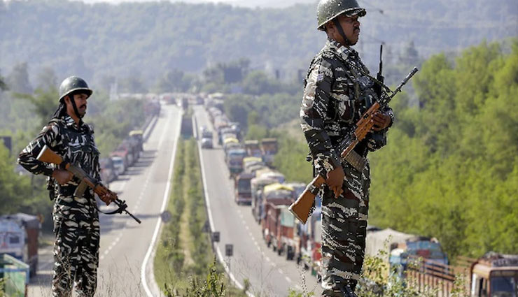 6 labourers slain in Jammu&Kashmir, over visit of EU delegates