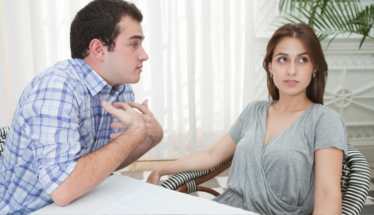 signs of disconnection in a relationship,relationship disconnection signs,lack of communication in relationship,decreased intimacy,emotional withdrawal,unresolved conflicts,relationship neglect,increase in fights,changing relationship values,feeling like strangers in a relationship