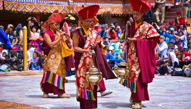 festivals in ladakh,ladakh,hemis festival,losar festival,spitok gustor,stok guru tsechu festival