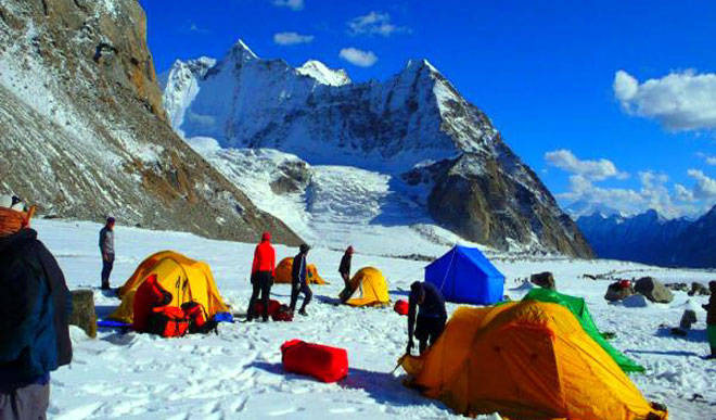 holidays,travel,holidays with friends