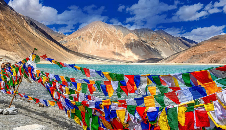 10 Magnificent Places To Visit in Ladakh 