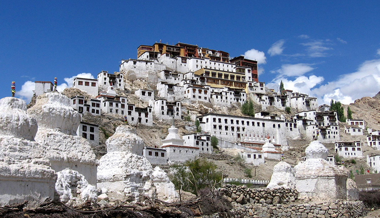 ladakh,monasteries in ladakh,thiksey monastery,hemis monastery,alchi monastery,lamayuru monastery,diskit monastery