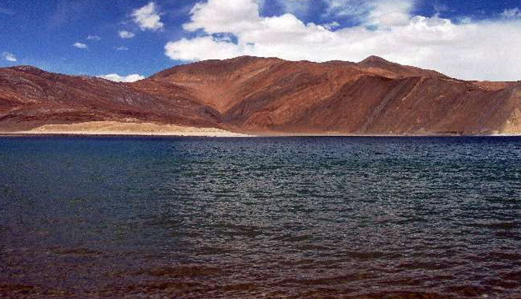 ladakh,lakes to visit in ladakh,pangong tso,tso moriri,tso kar,startspauk,chandra tal,suraj tal